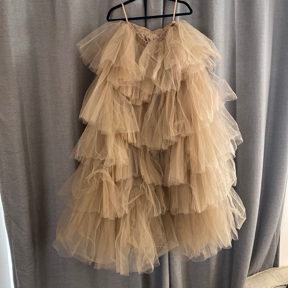 Custom made high low tiered tulle skirt taupe - Picture 5 of 7